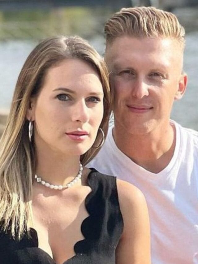 2193507_w2200h2200c1cx1093cy496cxt0cyt0cxb2200cyb1258
