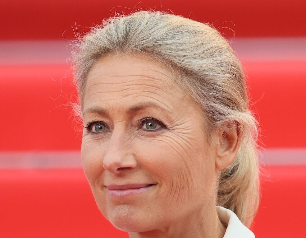 Anne-Sophie Lapix quitte France 2 : ce que cache son dernier message Instagram ! 5 Anne-Sophie Lapix quitte France 2