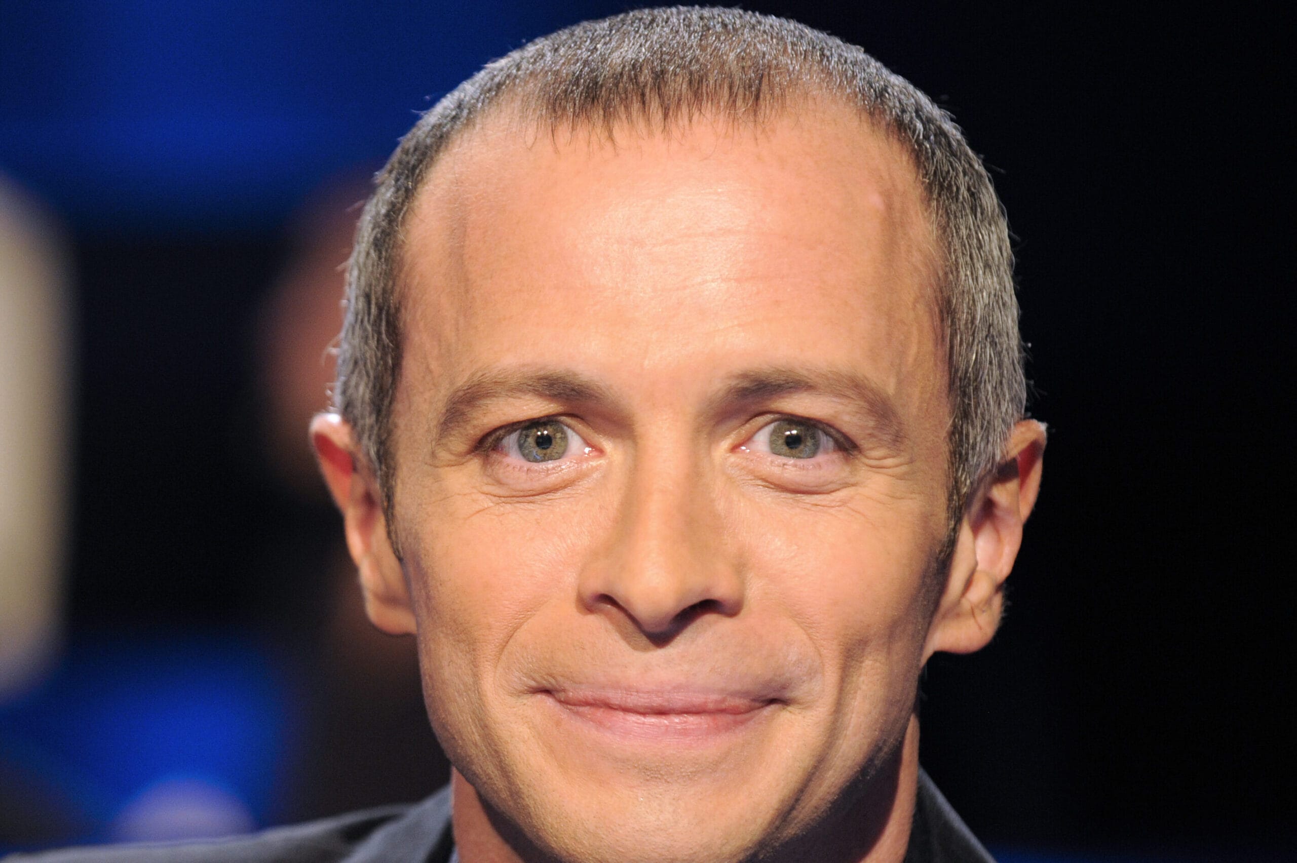 Samuel Étienne en difficulté : la fin quotidienne de "Questions pour un champion" bouleverse son avenir 5 Samuel Étienne en difficulté