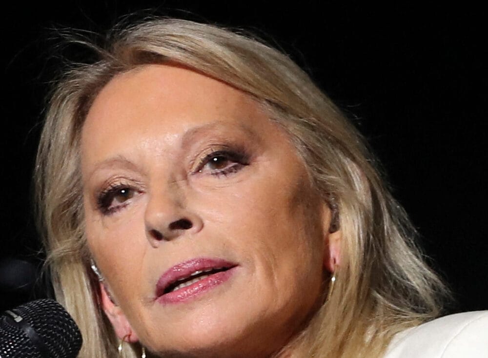 Véronique Sanson : comment elle reste rayonnante et libre face à l’âge 5 Véronique Sanson