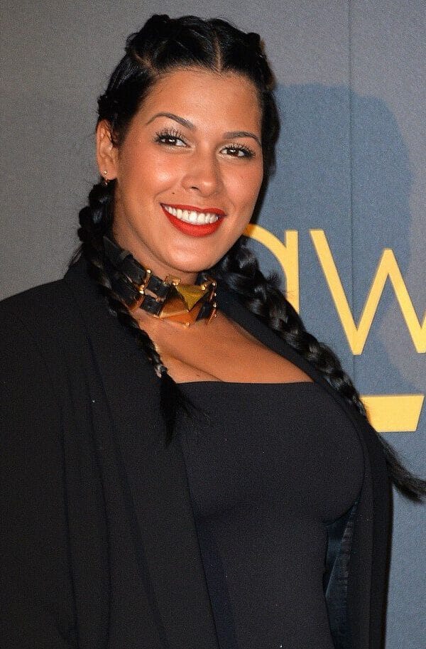 Ayem Nour enceinte : tout savoir sur sa nouvelle vie de famille recomposée 5 Ayem Nour enceinte