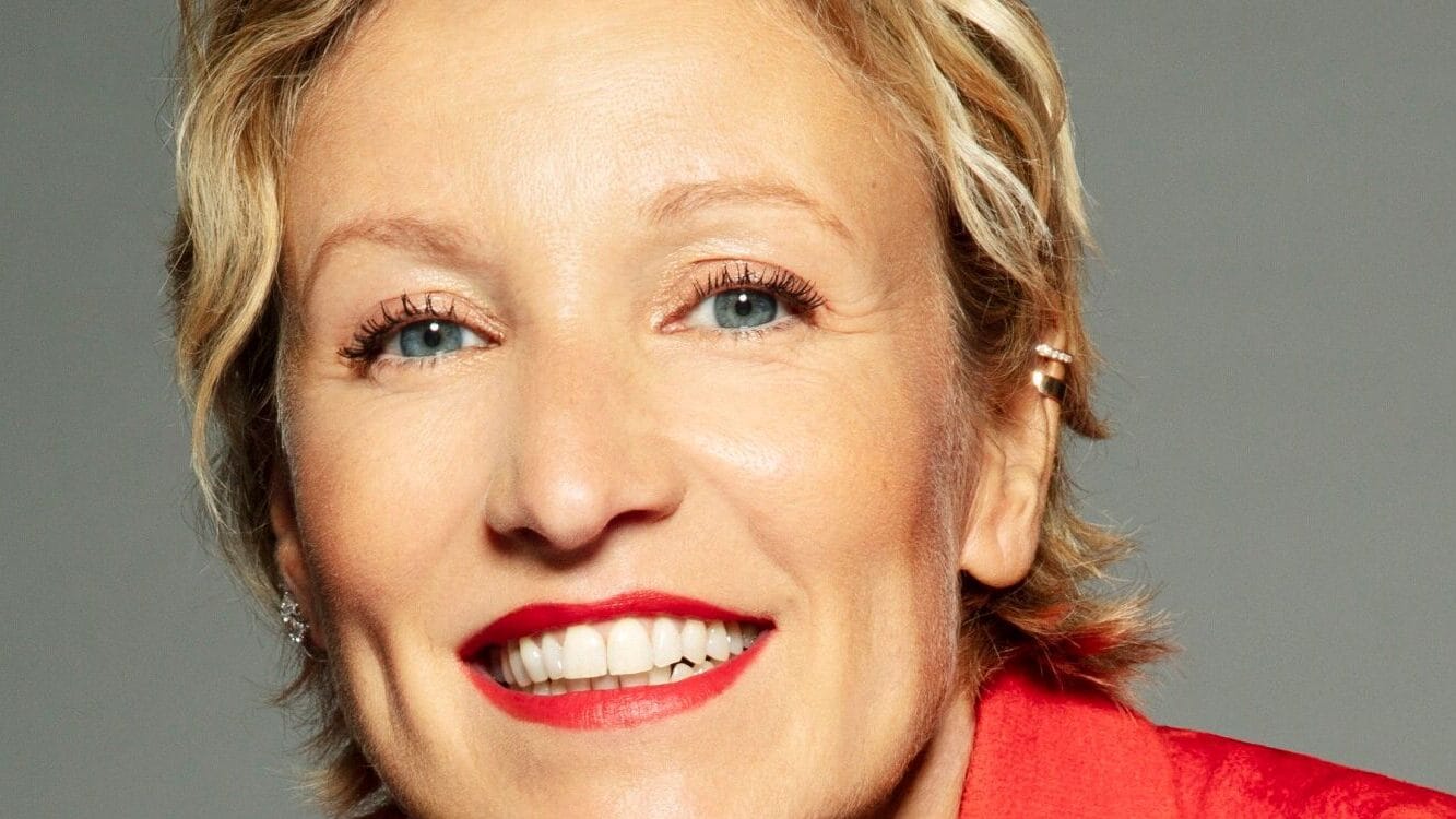 Alexandra Lamy révèle son astuce infaillible contre les boutons 5 Alexandra Lamy révèle son astuce