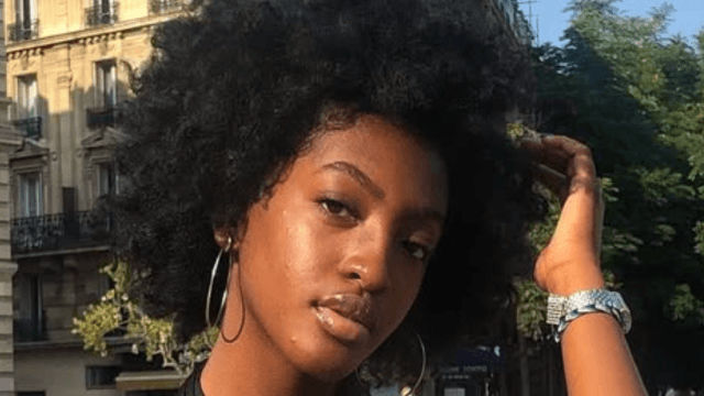 Ebony face à la haine en ligne : sa performance qui dérange les codes 5 Ebony