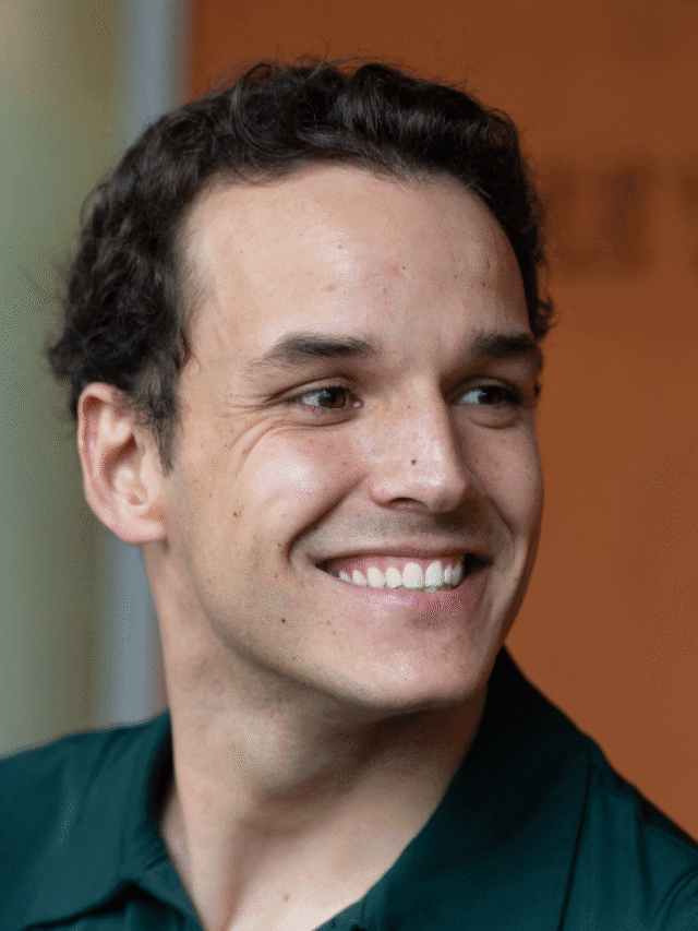 Théo Curin brise le tabou du sexe et du handicap : un témoignage inspirant