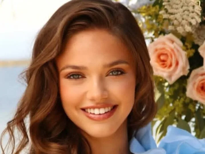 Qui est Déborah Adelin Chabal, la jeune Miss Roussillon en route pour Miss France 2026 ? 5 Déborah Adelin Chabal