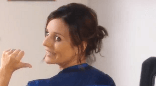 Faustine Bollaert en Grèce : plaisirs inédits et silence mystérieux de Maxime Chattam 5 Faustine Bollaert en Grèce