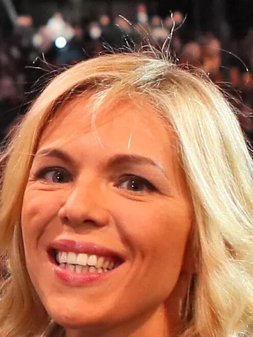 Laurence Auzière : du stéthoscope aux pinceaux, son incroyable reconversion dans l’art 5 Laurence Auzière