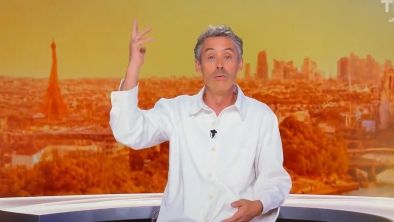 Yann Barthès souriant, animateur télé français