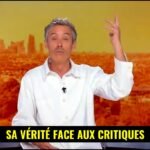 Yann Barthès s'exprimant publiquement sur une blague controversée
